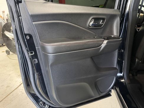 Used 2017 Honda Ridgeline Black Edition image 25