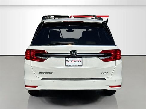Used 2023 Honda Odyssey Elite image 6
