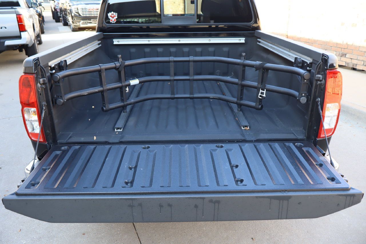 Used 2018 Nissan Frontier SV w/ Value Truck Package RWD image 25