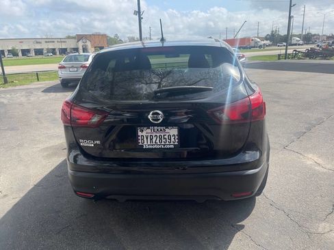 Used 2019 Nissan Rogue Sport S w/ Appearance Package image 5