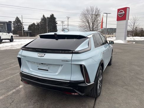 Used 2024 Cadillac Lyriq Luxury image 7