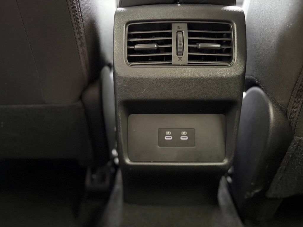 Used 2025 Nissan Rogue SV AWD/4WD image 14