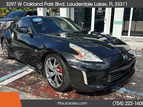 Used 2015 Nissan 370Z Sport Tech Coupe 2D image 3