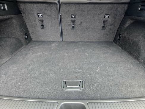 Used 2023 Buick Envision Essence image 29