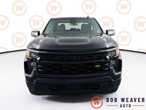 Used 2023 Chevrolet Silverado 1500 Custom AWD/4WD image 2
