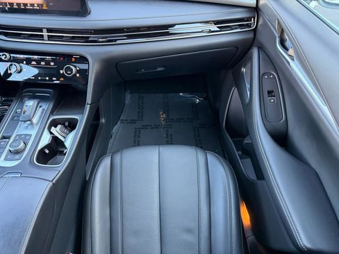 Used 2025 INFINITI QX60 Luxe w/ Black Edition image 23