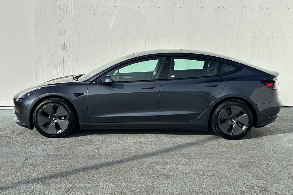 Used 2023 Tesla Model 3 Standard Range RWD image 6