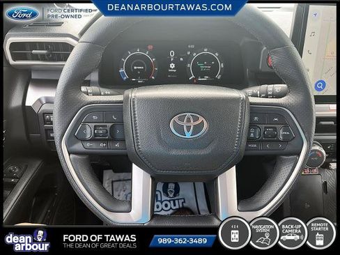 Used 2025 Toyota 4Runner TRD Off-Road Premium AWD/4WD image 5