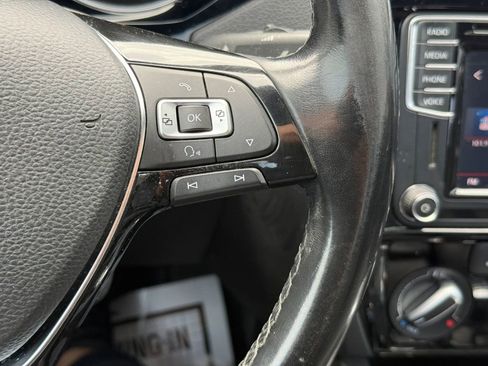 Used 2018 Volkswagen Jetta Sport image 18