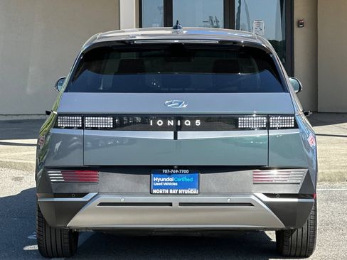 Certified 2024 Hyundai Ioniq 5 SEL RWD image 5