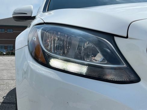 Used 2018 Mercedes-Benz C 300 4MATIC Sedan image 10