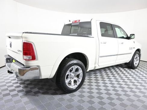 Used 2017 RAM 1500 Laramie AWD/4WD image 7