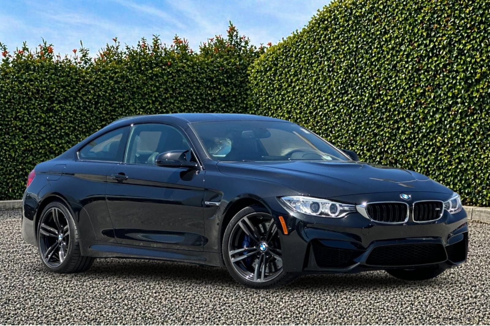 Used 2015 BMW M4 Coupe RWD image 1