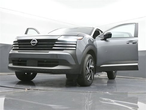 New 2026 Nissan Kicks SV image 47