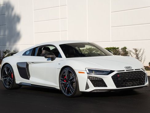 Used 2023 Audi R8 V10 performance image 4
