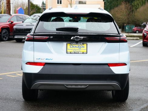 Used 2023 Chevrolet Bolt EUV LT image 8