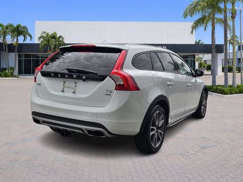 Used 2018 Volvo V60 T5 Cross Country w/ Convenience Package AWD/4WD image 7