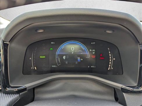 Certified 2025 Toyota Camry SE image 11