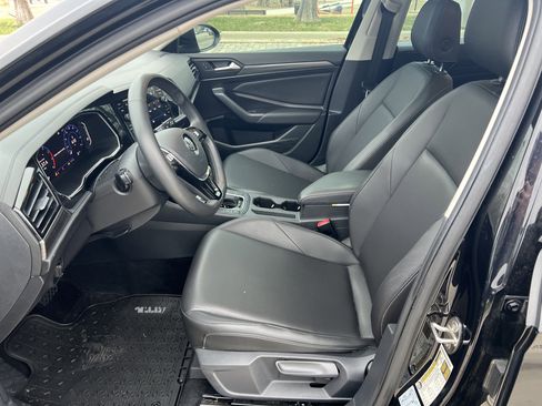 Certified 2020 Volkswagen Jetta SEL image 16