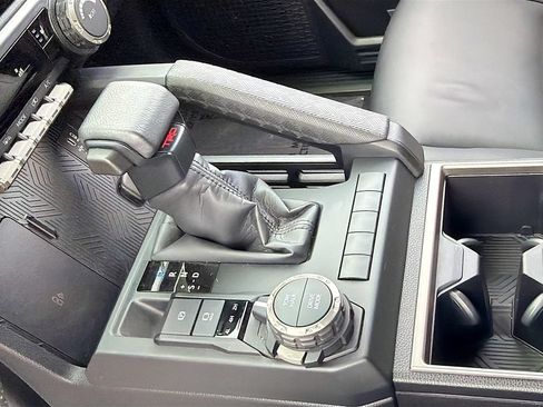 Used 2025 Toyota 4Runner TRD Sport AWD/4WD image 19