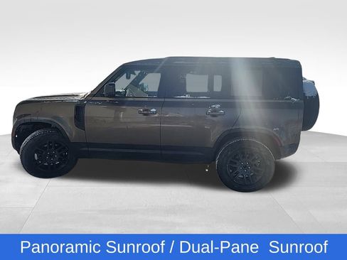 Used 2025 Land Rover Defender 110 S image 7