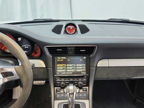 Used 2014 Porsche 911 GT3 image 26