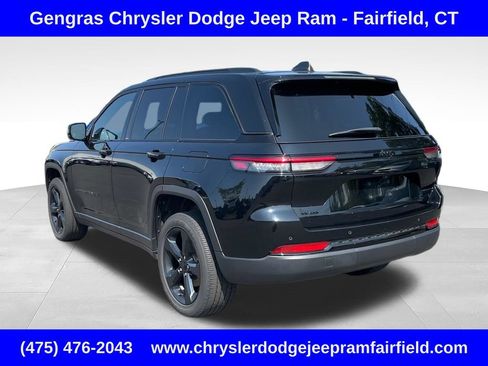 Certified 2023 Jeep Grand Cherokee Altitude AWD/4WD image 5