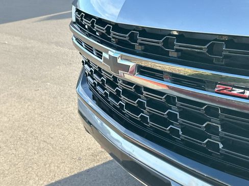 Used 2022 Chevrolet Suburban Z71 w/ Off-Road Capability Package AWD/4WD image 31