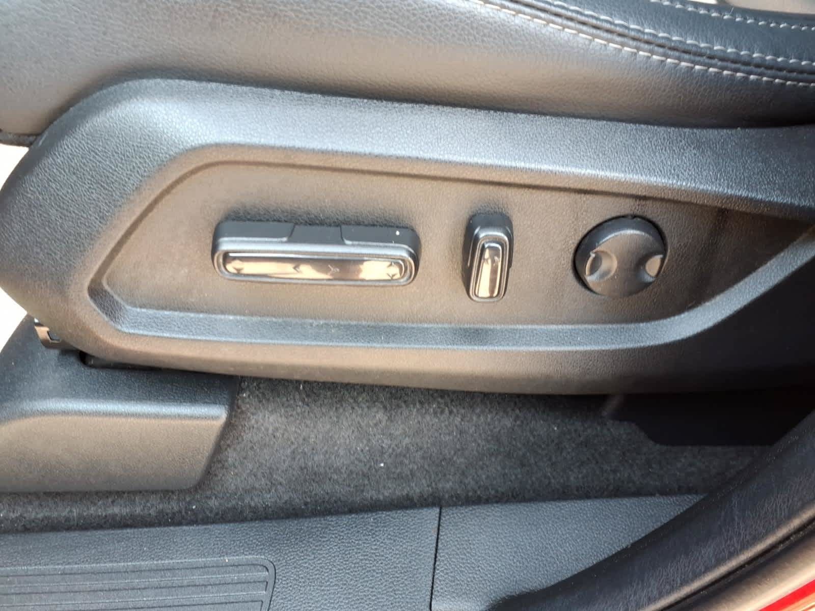 Used 2024 Honda Pilot Touring image 17