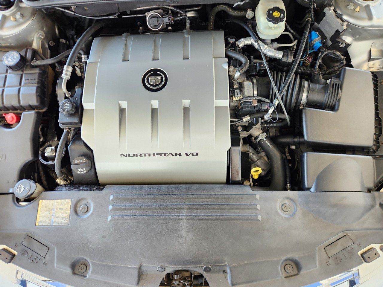 Used 2008 Cadillac DTS w/ Sun And Sound Package FWD image 14