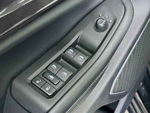 Certified 2022 Jeep Grand Cherokee L Laredo w/ Luxury Tech Group I AWD/4WD image 27