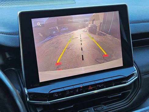 Used 2022 Jeep Compass Trailhawk w/ Trailhawk Convenience Group image 17