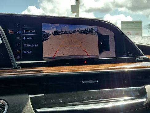 Used 2021 Cadillac Escalade Premium Luxury w/ Driver Assist Tech Package AWD/4WD image 20
