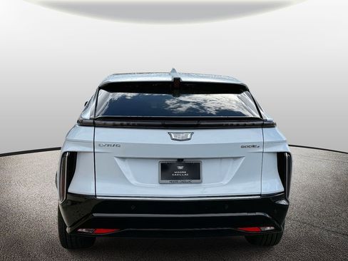 New 2026 Cadillac Lyriq Luxury AWD/4WD image 3