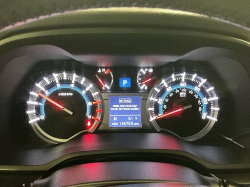 Used 2017 Toyota 4Runner Limited AWD/4WD image 14