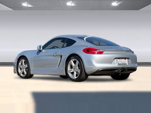 Used 2016 Porsche Cayman image 7