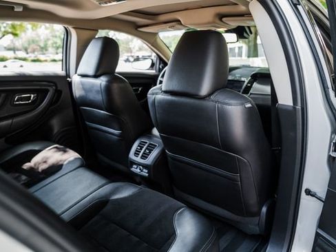 Used 2010 Ford Taurus SHO image 81