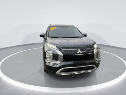 Used 2025 Mitsubishi Outlander 4WD Plug-In Hybrid
