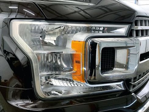 Used 2018 Ford F150 XLT w/ Equipment Group 302A Luxury AWD/4WD image 27