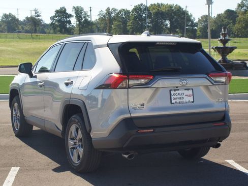 Used 2024 Toyota RAV4 XLE image 13