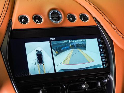 Used 2023 Aston Martin DBX AWD/4WD image 28