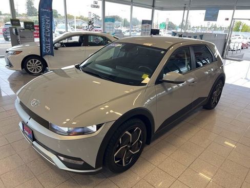 Used 2023 Hyundai Ioniq 5 SEL image 15