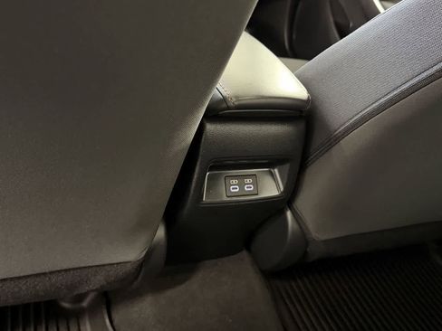 Used 2024 Toyota Corolla SE image 13