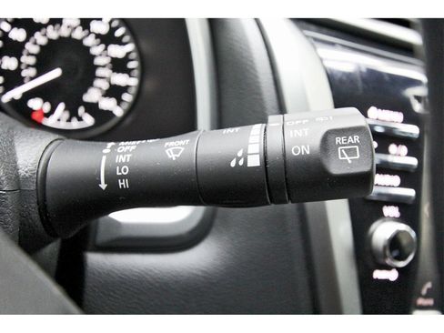 Certified 2023 Nissan Murano S image 16