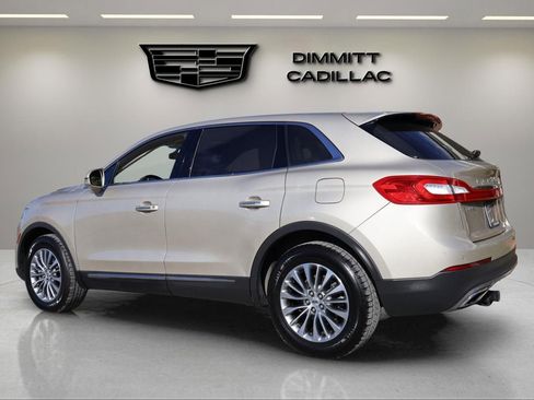 Used 2017 Lincoln MKX Select w/ Select Plus Package image 3