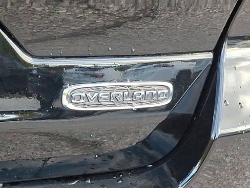 Used 2023 Jeep Grand Cherokee Overland w/ Luxury Tech Group IV image 31