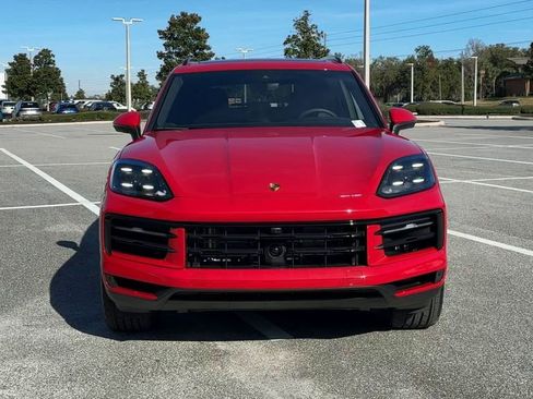 New 2025 Porsche Cayenne image 3