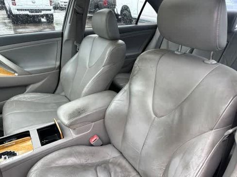 Used 2007 Toyota Camry XLE FWD image 4