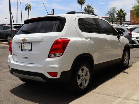 Used 2021 Chevrolet Trax LT AWD/4WD image 13