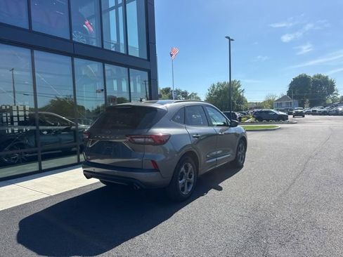 Used 2023 Ford Escape ST-Line w/ Tech Pack #1 AWD/4WD image 3